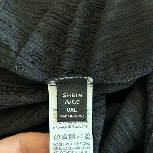 NWOT Black Textured Jumpsuit from SHEIN - Picture 5 of 5